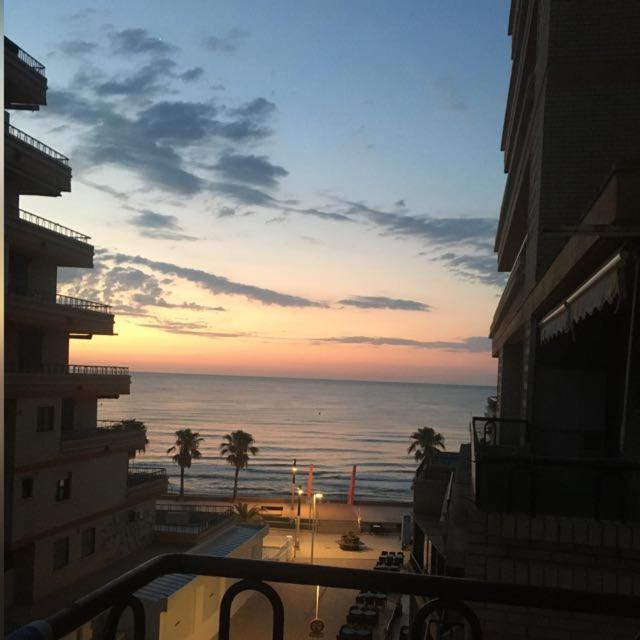 Apartamento Oropesa Del Mar En Primera Linea De Playa Esterno foto